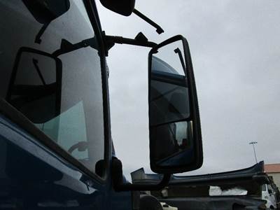 Volvo VNL Door Mirror