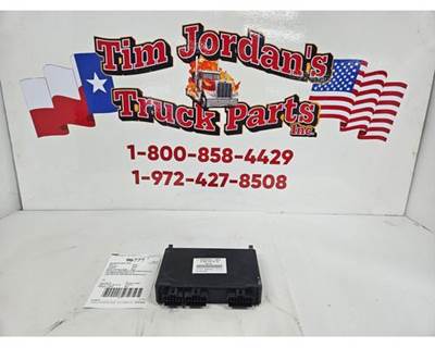 Used Freightliner Mercedes ECU/VCU MBE4000 EPA04, Part # A0004463035 / RA0004464335