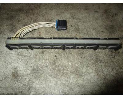 Used Freightliner 8-BUTTON Key Pad, Part # 22-61561-000