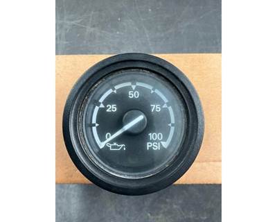 Used Freightliner Oil Pressure Gauge, Part # A22-54077-001