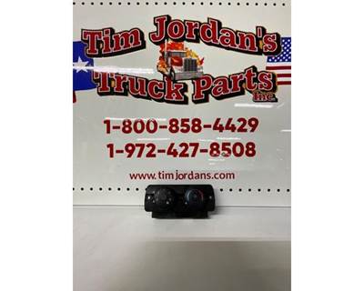 Used Freightliner Cascadia Sleeper HVAC Controller, Part # A22-60669-001