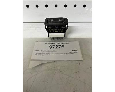 Used Freightliner Door Lock/Unlock Switches, Part # A06-30769-026