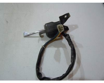 Used International Turn Signal Switch, Part # 755863C93 / 1663595C91 / 523848C91