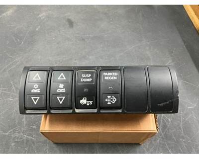 2020 International LT625 Switch Panel, 4 Switches, Part # 28613205 / 4057689C3