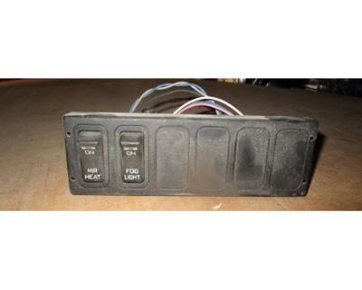 Used International ProStar Switch Panel with Mirror Heat and Fog Light Switches