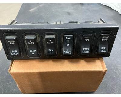 Used 2009 International ProStar Pollak 6 Panel Rocker Switch Cluster, Part # 32237