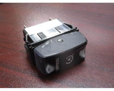 Used Kenworth Cruise Control Resume Switch, Part # P27-1040-15