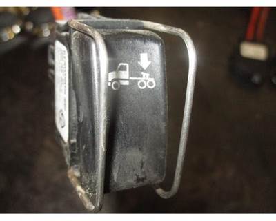 Used Kenworth Air Suspension Valve, Part # G90-1066-02