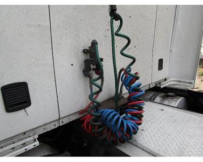 Used Coiled Green Trailer ABS Cable for Kenworth T2000