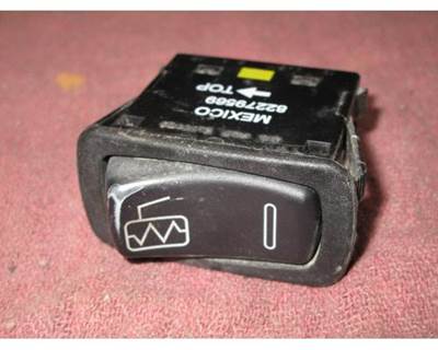 Used Mack Granite GU713 Mirror Heat Switch, Part # 82279569
