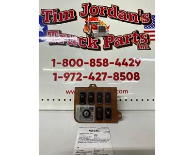 Used Peterbilt 379 Dash Panel with Ignition and Light Switches, Part # S64-6025-266F00