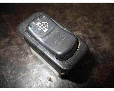 Used Peterbilt 389 DPF Regeneration Switch, Part # P27-6131