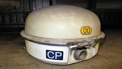 USED QUALCOMM GPS DOME ANTENNA. 
P/N: 10-30085-18