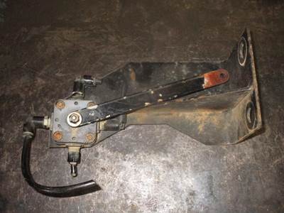 USED AIR SUSPENSION VALVE P/N: 52321-Q119