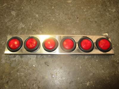 USED EXTERIOR LIGHTS P/N: 10744002