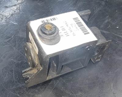 USED NAVISTAR ELECTRONIC CHASSIS CONTROL AIR SOLENOID 
P/N:2506711C91