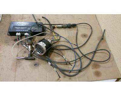 USED AIRWEIGH ON BOARD AIR SCALE SYSTEM WITH GAUGE - COMPLETE WITH MOUNTABLE