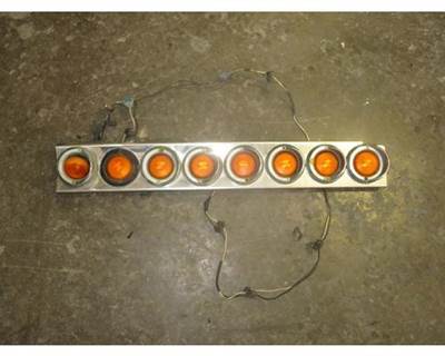 USED EXTERIOR LIGHTS P/N: 10743003