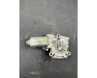 Used Volvo VNL Right Window Regulator Motor, Part # 3176552