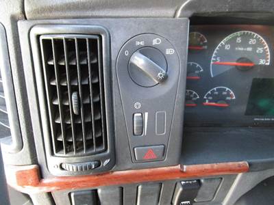 Volvo VNL Electrical Parts