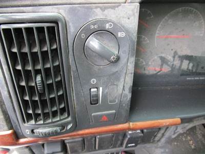 Volvo VNL Electrical Parts