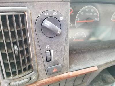 Volvo VNL Electrical Parts