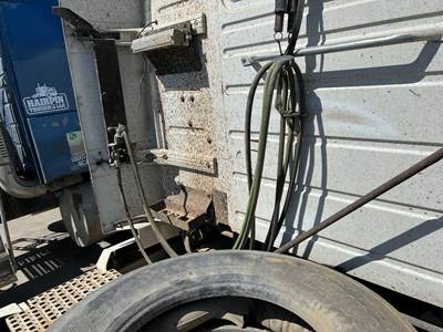 Volvo VNL Electrical Parts