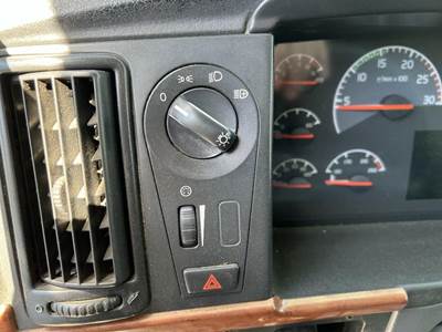 Volvo VNL Electrical Parts