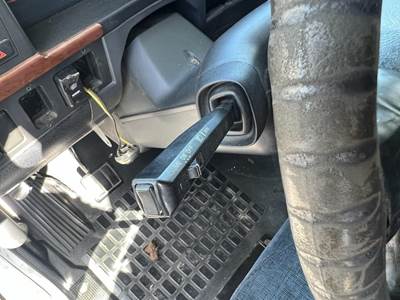 Volvo VNL Electrical Parts