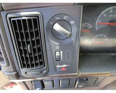 Used 2012 Volvo VNL Light Control Unit