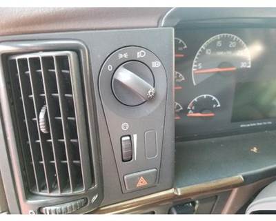 Used 2013 Volvo VNL Light Control Unit