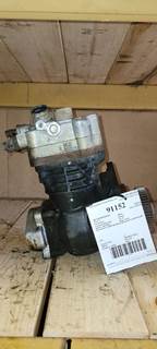 Detroit DD15 Air Compressor