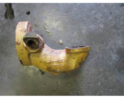 Caterpillar 3406 Oil Cooler Elbow, Part # 7C-8567