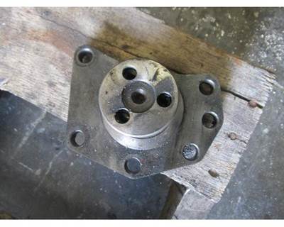 Caterpillar C15 Engine Idler Gear Stub Shaft, Part # 158-3416