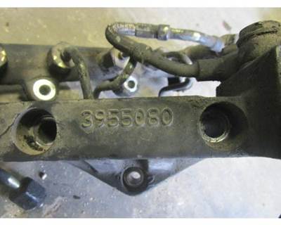 Used Cummins ISB 230 Fuel Connection Block (Fuel Rail Bracket), Part # 3955080