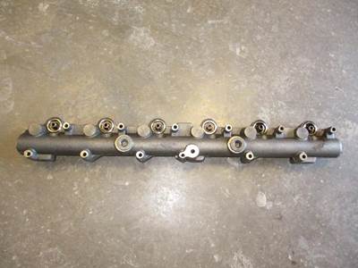 International DT466E Engine Part