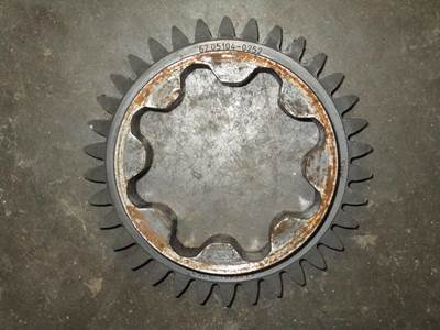 USED MAXXFORCE 13 MAN RING GEAR / OIL LUBE PUMP COVER GEAR OEM # 51.05104-0252  