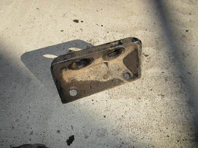 Freightliner Engine Mount