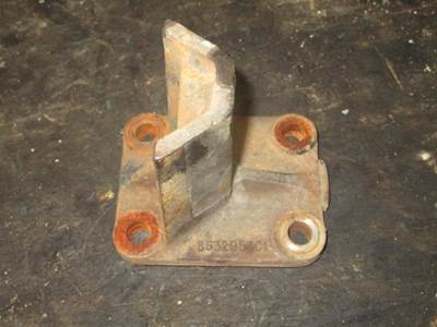 International DT466E Engine Mount