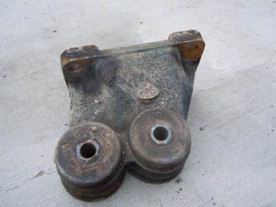 Mack Engine Mount