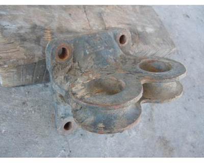 Mack Engine Mount