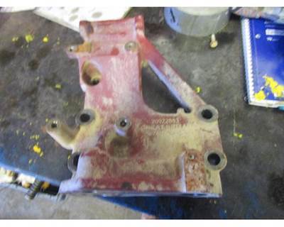 Mack Engine Mount