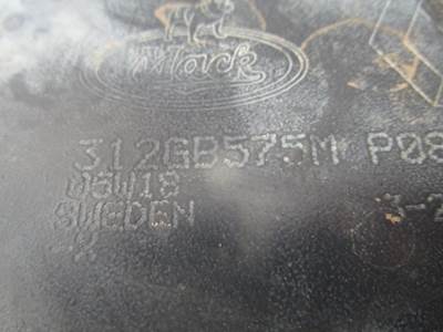 Mack E7 Engine Oil Cooler