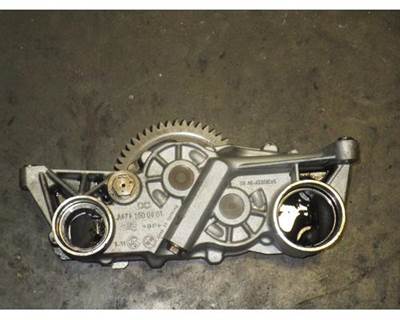 Detroit DD13 Engine Oil Pump