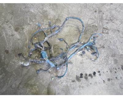 USED ENGINE WIRING HARNESS FOR AN INTERNATIONAL DT 466E