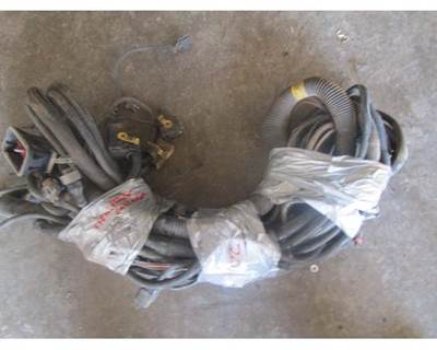 USED CASCADIA FREIGHTLINER ENGINE WIRING HARNESS 2011 