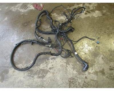 USED ENGINE WIRING HARNESS FOR PETERBILT 2005 CATERPILLAR 70 PIN
CAB TO