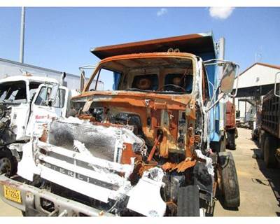 Caterpillar 3126 Engine for a Sterling L7500 SERIES