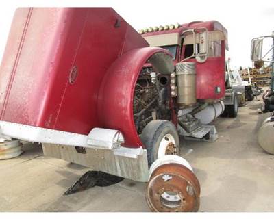 Caterpillar C15 Engine for a Peterbilt 379