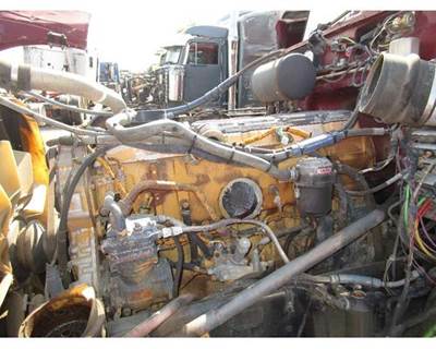 Caterpillar C15 ACERT Engine for a Peterbilt 379